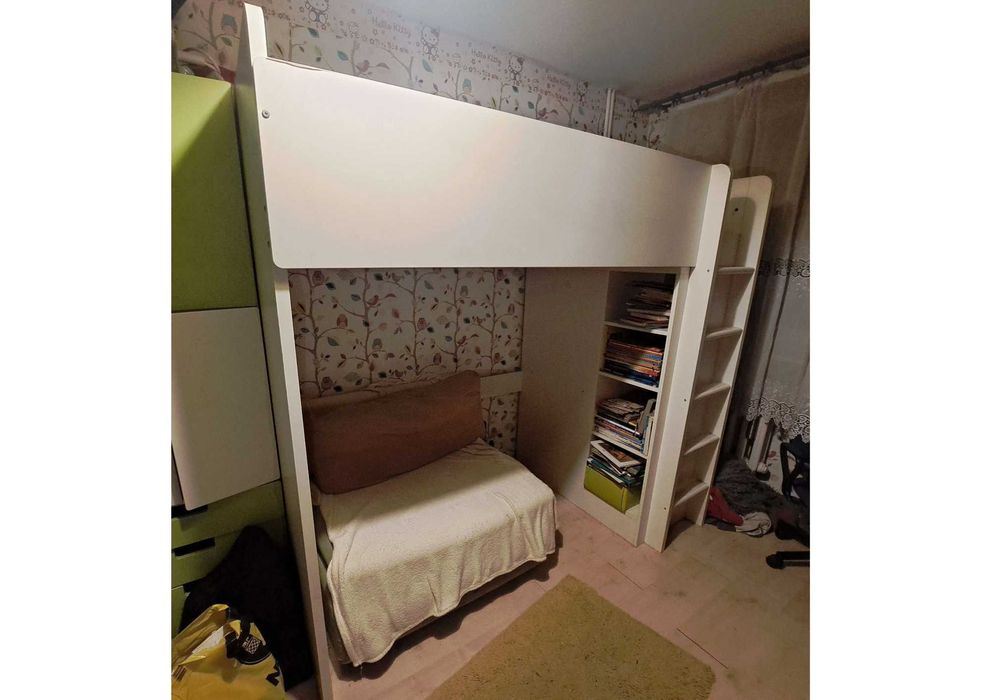 Łóżko piętrowe z biurkiem