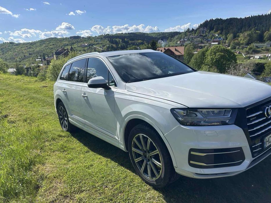 Audi  Q7  2.0 бензин  2019 року
