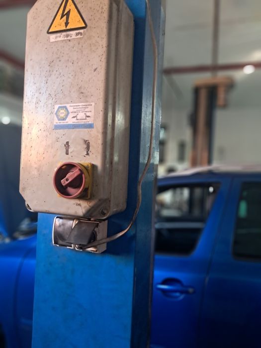 Podnosnik ravaglioli 3200kg