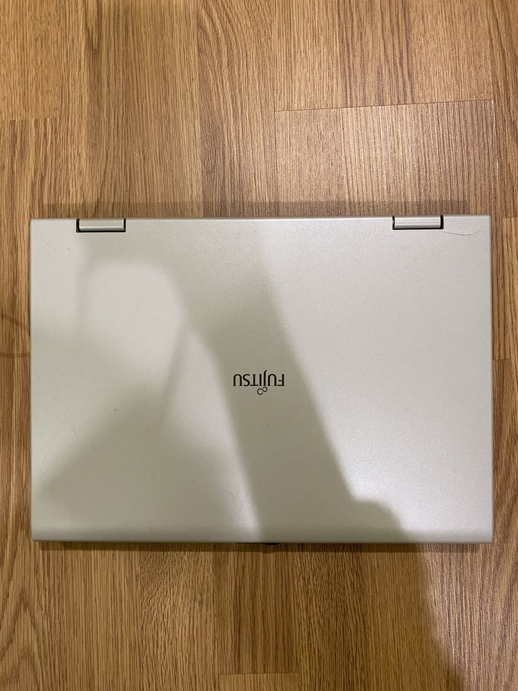 Продам ноутбук Fujitsu - Siemens Esprimo Mobile V5535.