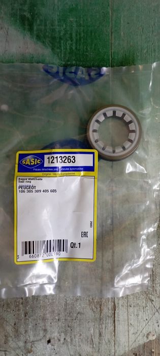 Сальник  півосі правої Citroen, Peugeot