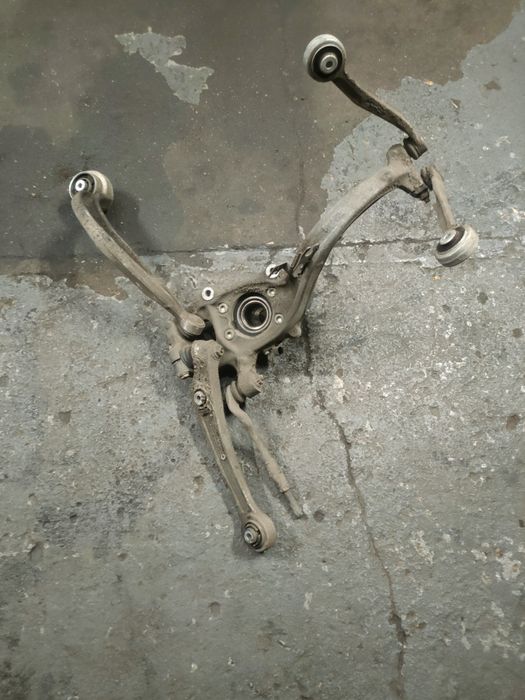 Zwrotnica zawieszenie kopyto A6 C7 A4 B8 A5 A7 Q5 8K0.407.257G lewa