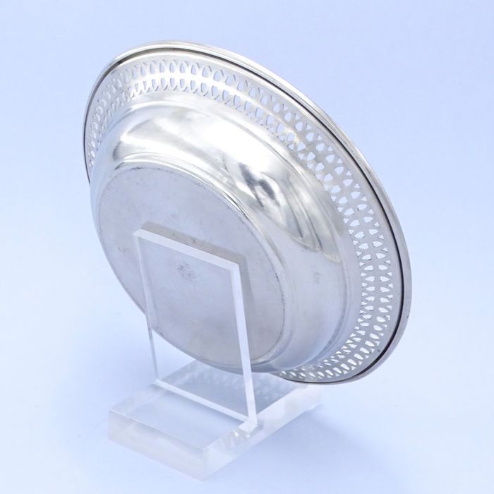 zabytkowa ażurowa niklowana patera paterka