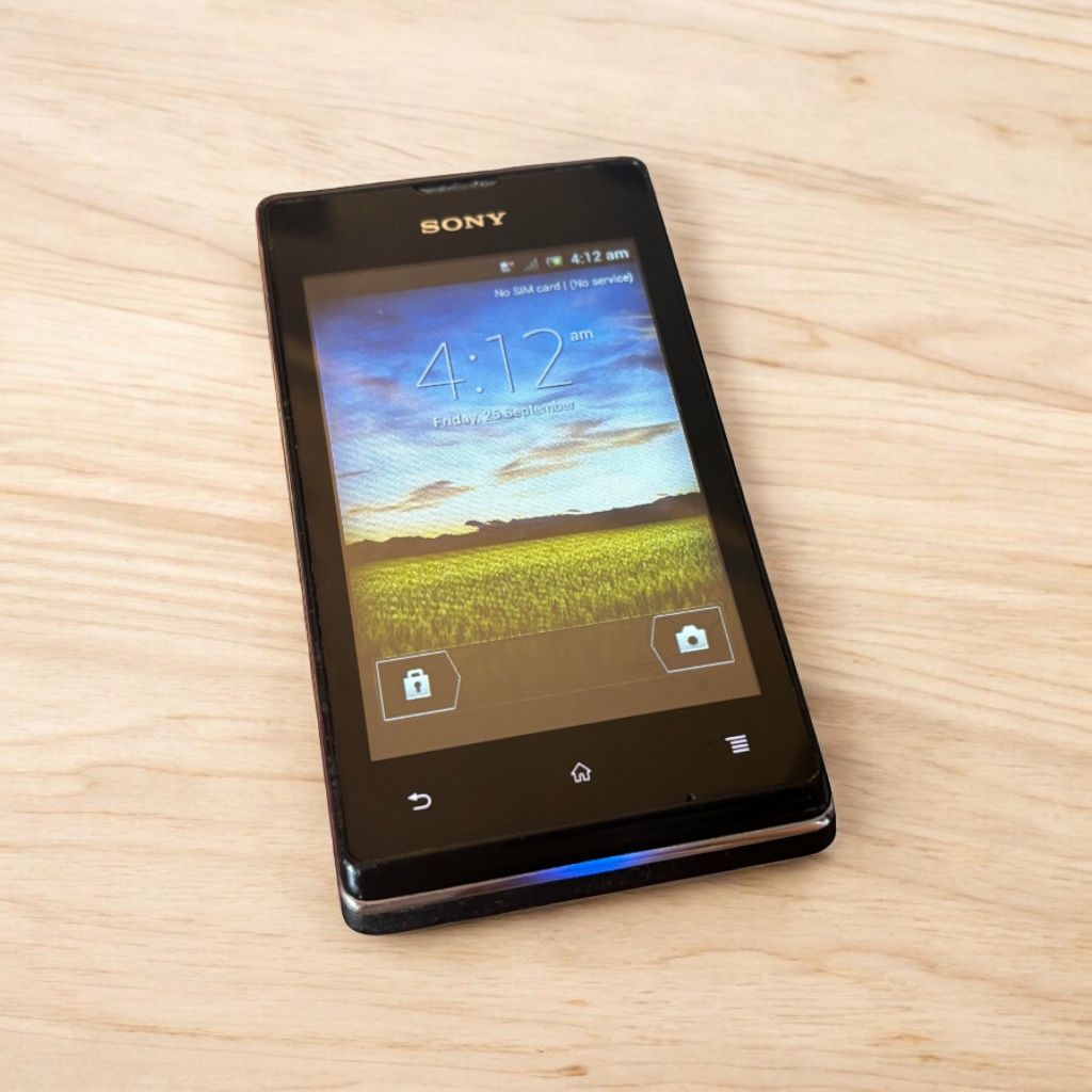 Sony Xperia E смартфон