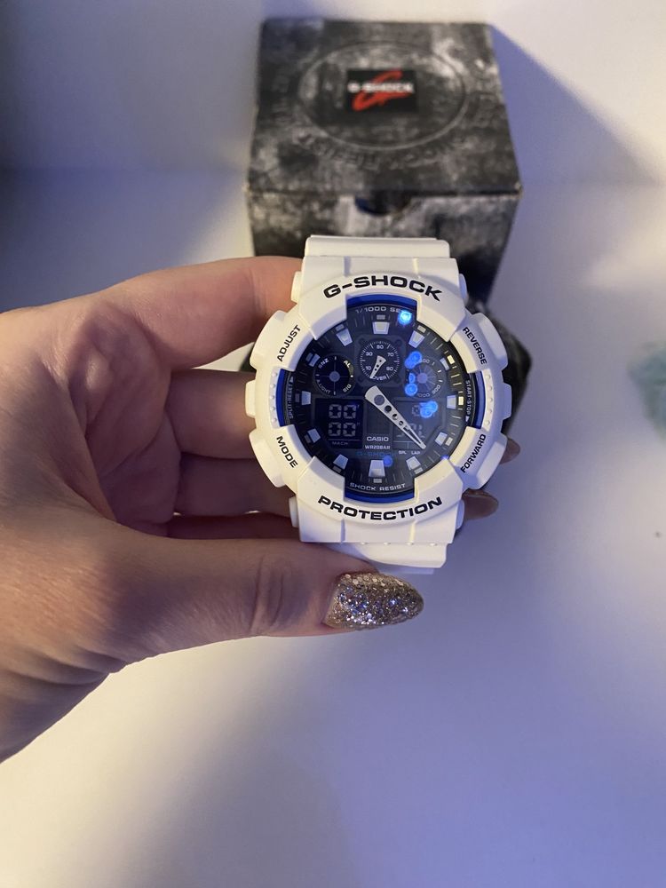 G-Shock GA-100B-7AER Білий