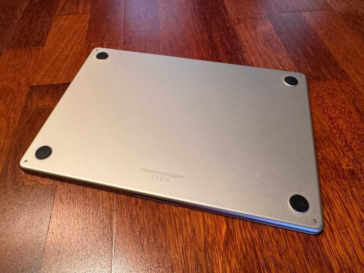 Apple MacBook Air 15 m3 16GB 512GB okazja jak nowy szkło na ekranie