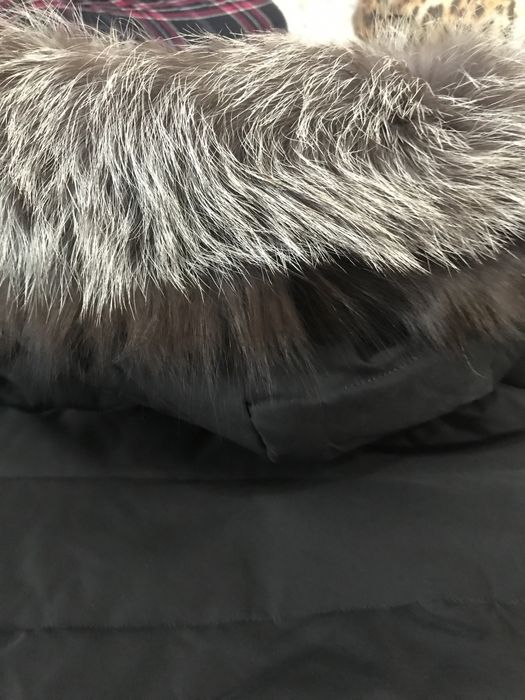 Пуховик з чорнобуркою, розмір 44