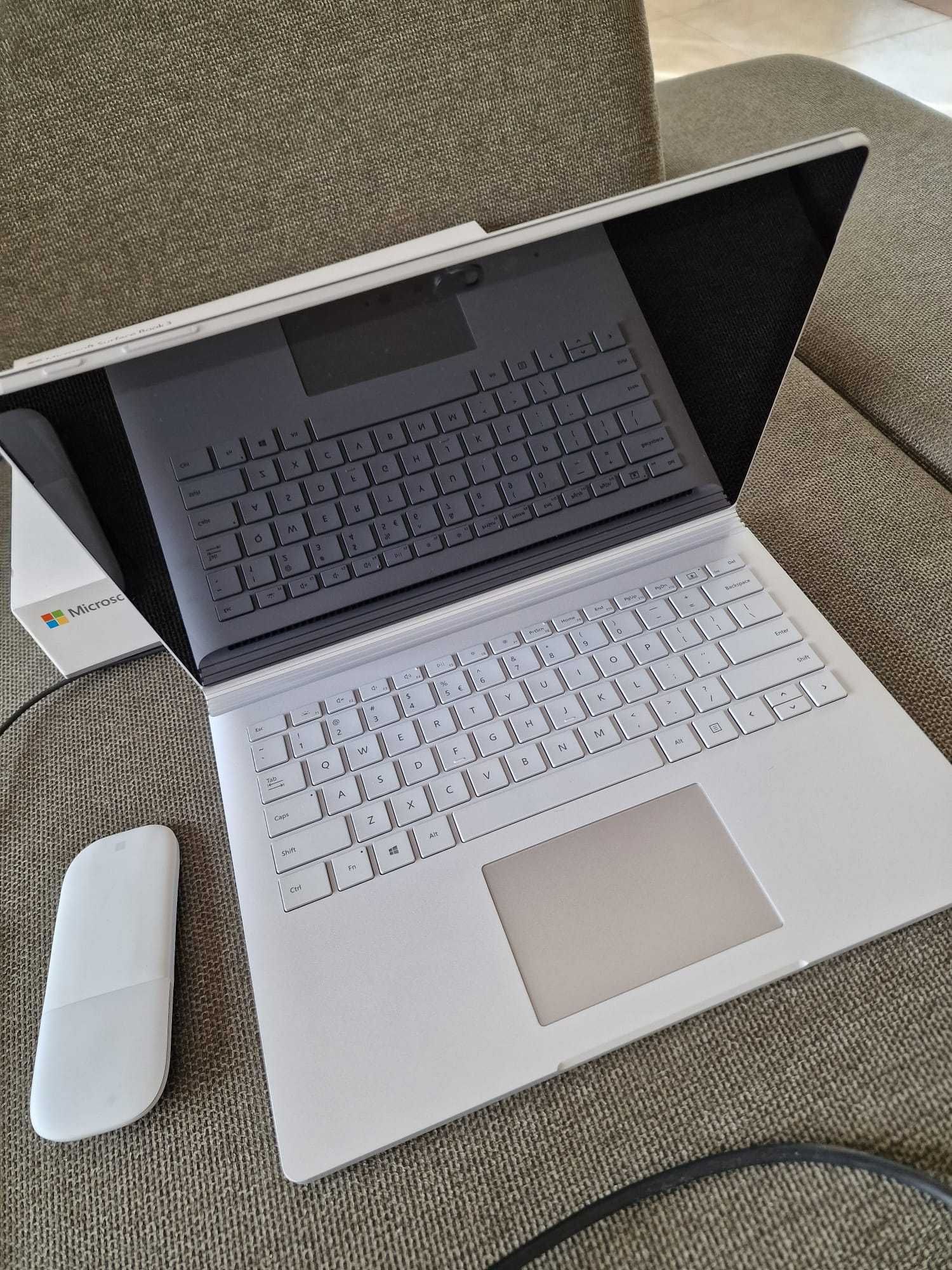 Laptop Microsoft Surface Book 3 13,5" Intel Core i7 32 GB/512 GB kompl