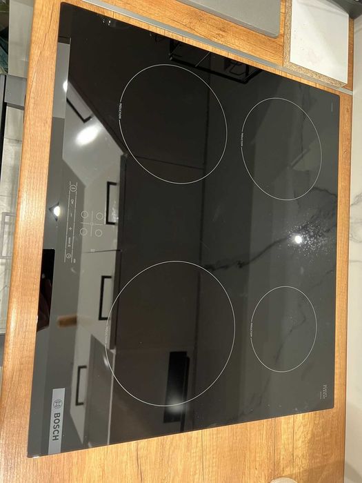 Bosch PUE63RBB5E – płyta indukcyjna 60 cm, stan idealny