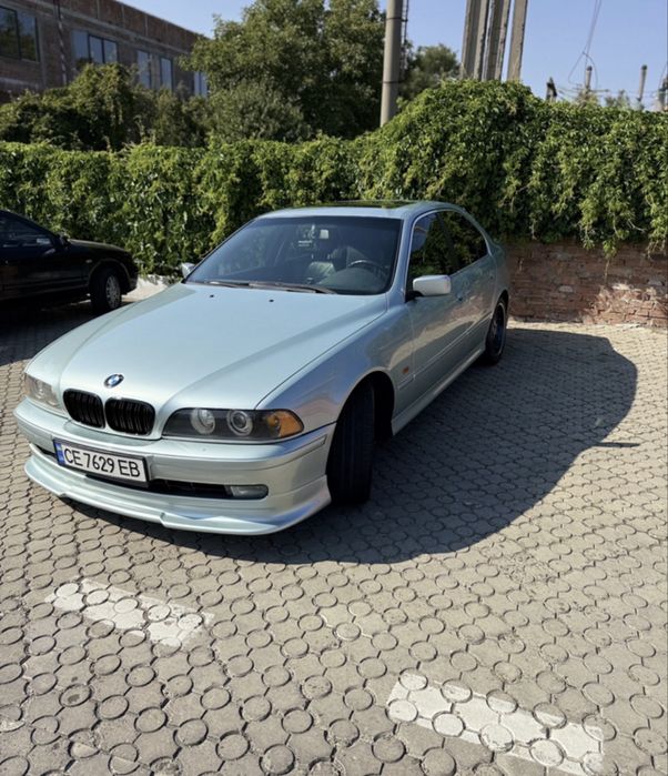 BMW E39, газ/бенз, ГБО 4, автомат, мультимедіа, дуже гарний стан.