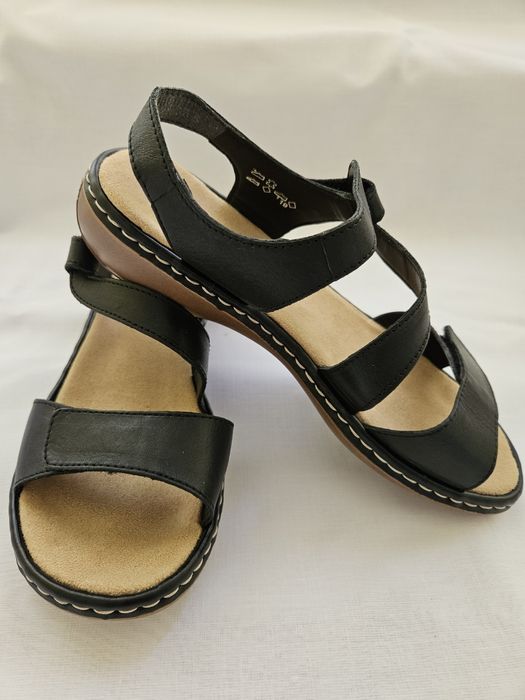 Шкіряні сандалі rieker