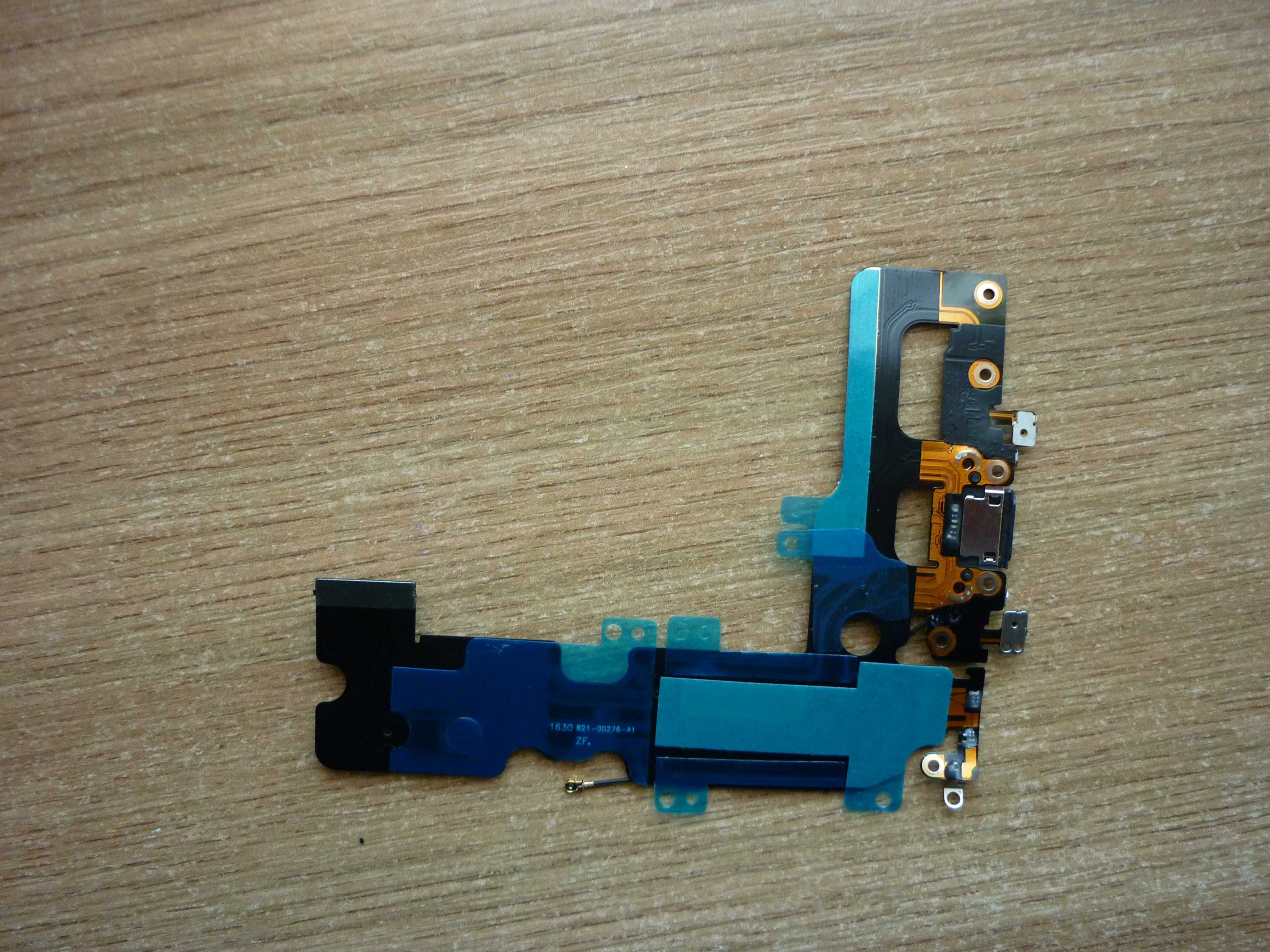 Шлейф к iPhone 7 Plus, с разъемом зарядки, с коннектором наушников