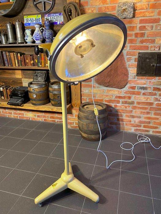 Lampa medyczna POLFA KRAKÓW, industrialna, antyk