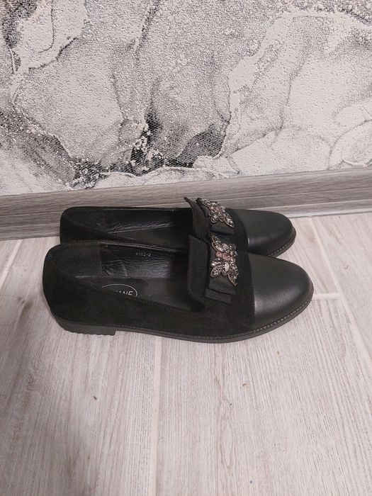 Жіночі лофери, нові, 38 розмір