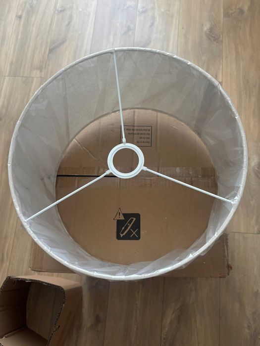 Abajours Novos La Redoute — Bege, Ø35cm x 21cm — 30€ os dois