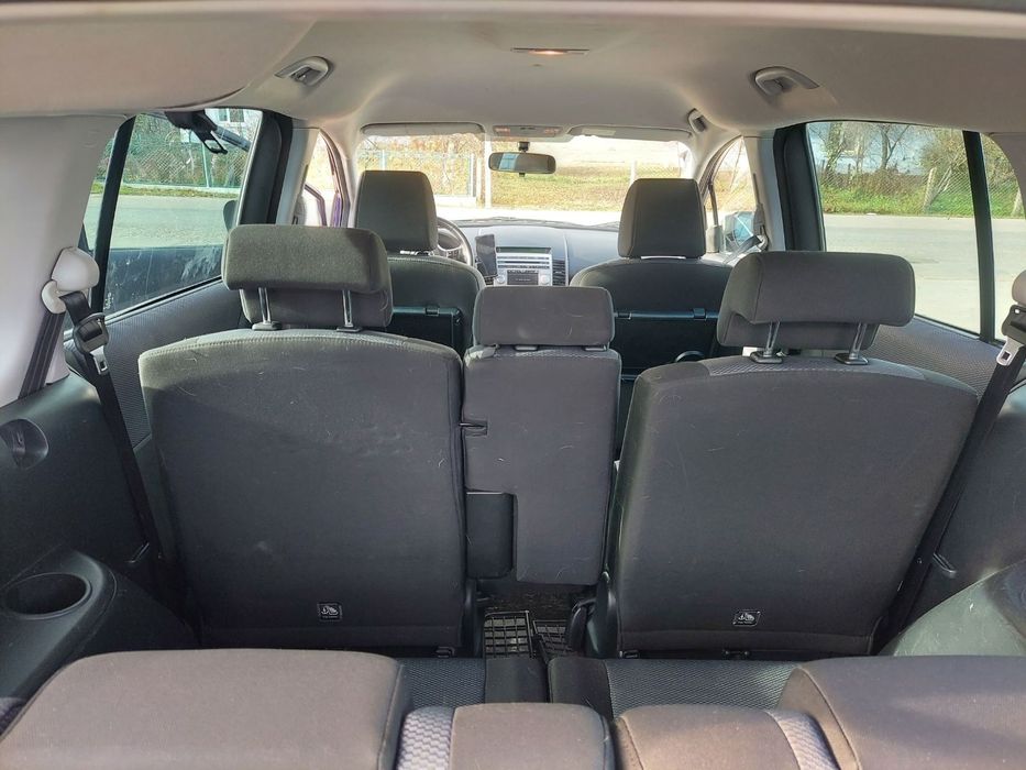 Mazda 5 мінівен 7 місць 2007