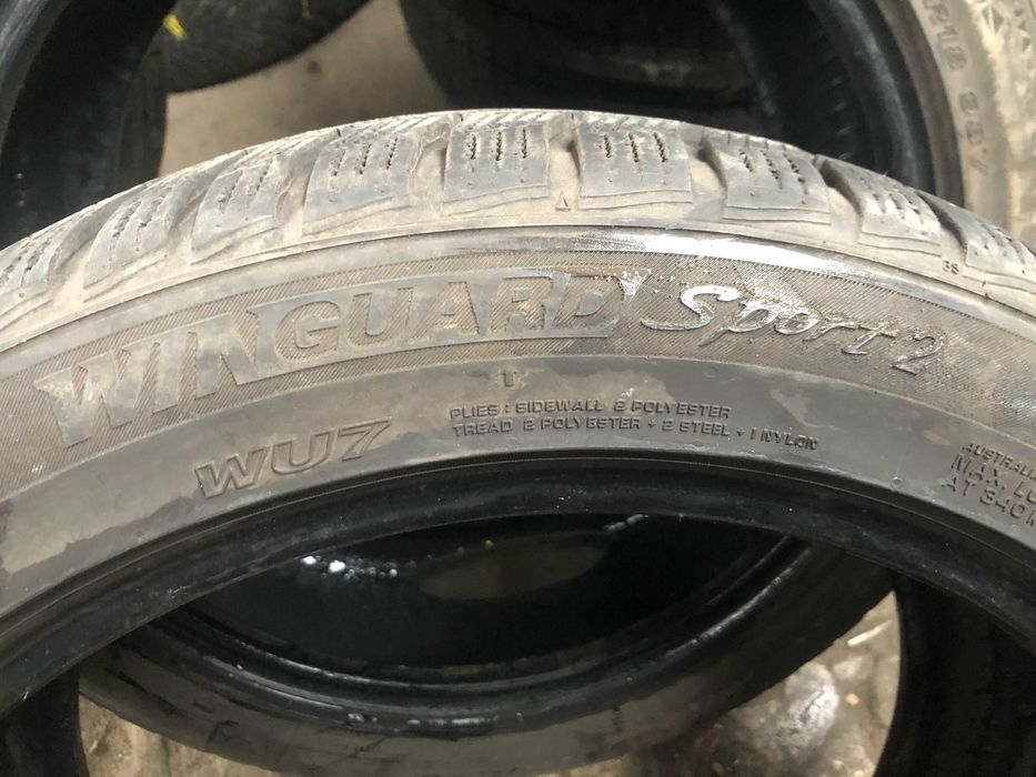 235/45R18 Dwie używane opony zimowe Nexen