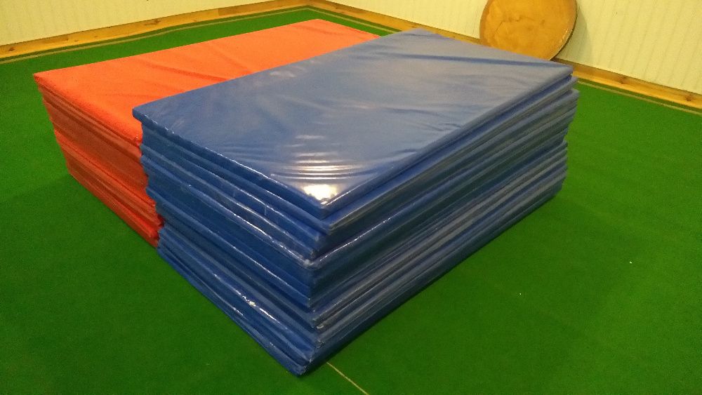 Materace sportowe 31 szt. , gr. 5 cm. , 2x1 m. , do judo , ju jitsu ..