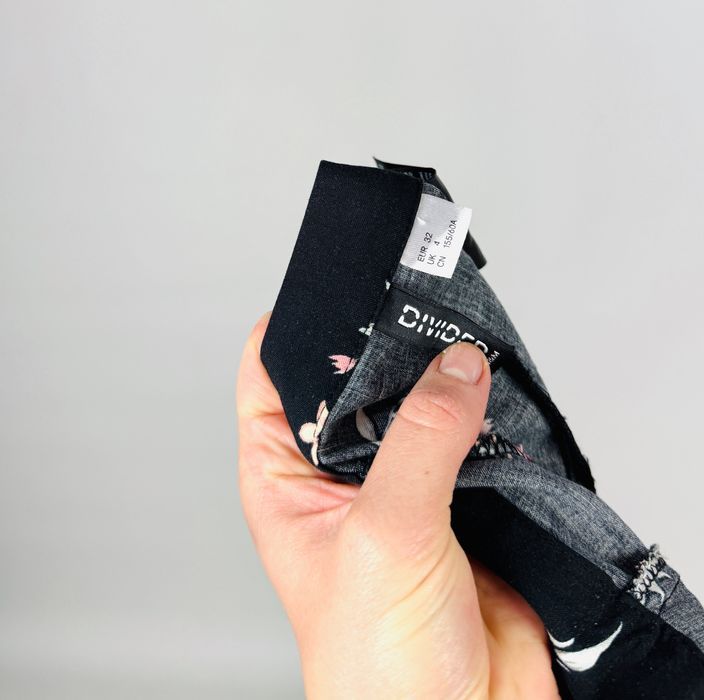 Czarna spódnica midi w kwiatowy wzór z rozcięciem po boku XXS 32 H&M