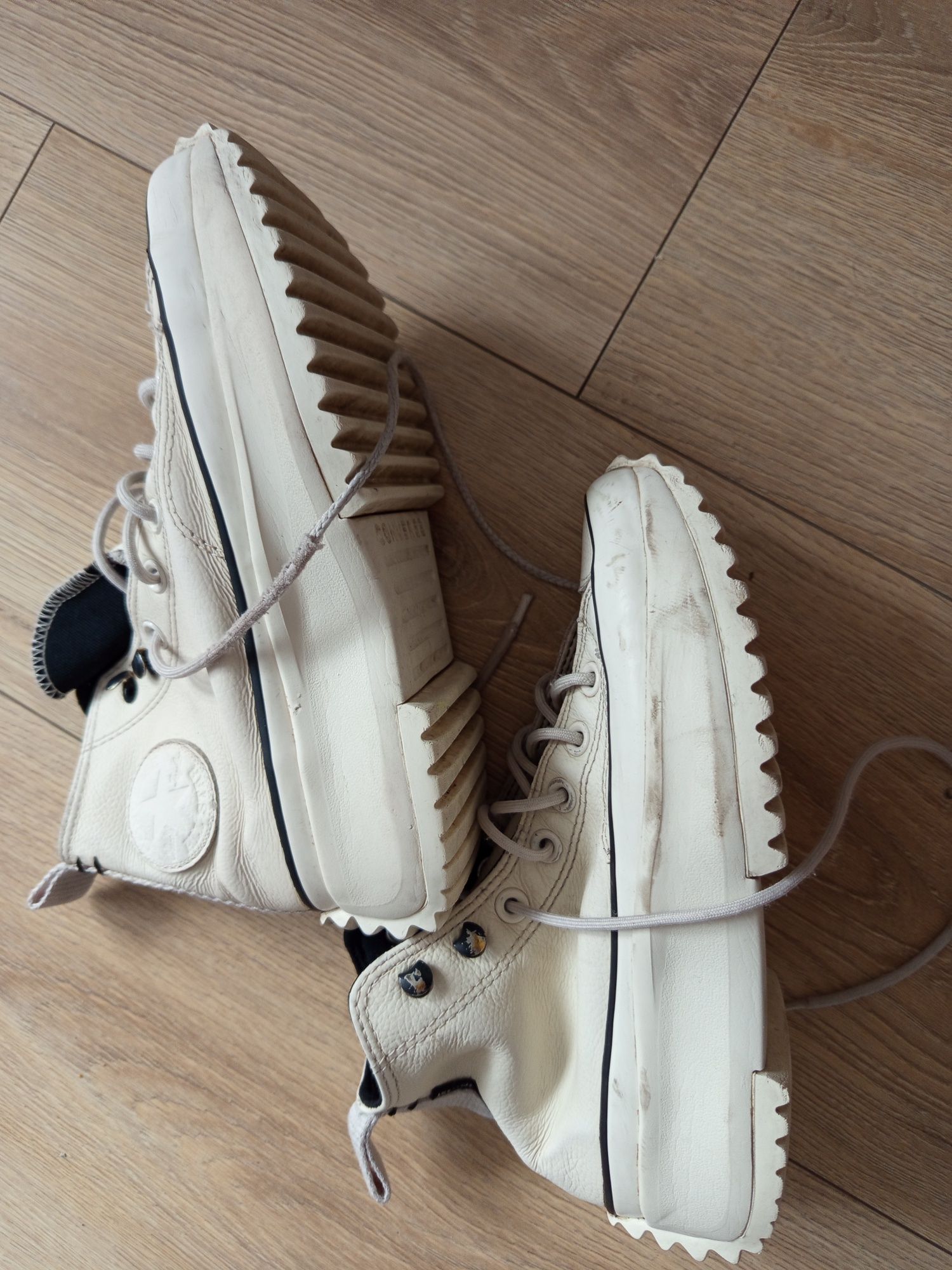 Converse skórzane
