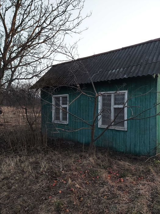 Терміново продається дачна ділянка.
