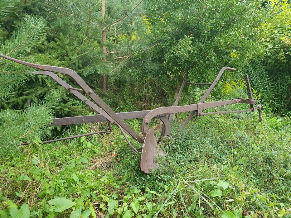 Sprzedam stary zabytkowy pług