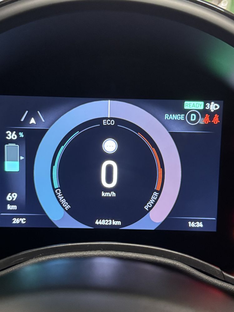 Fiat 500e versao Icon, 100% elétrico, com bateria 42kWh, 44000Km