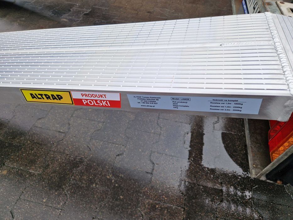 Najazdy aluminiowe ALTRAP do lawet 250cm 3 tony