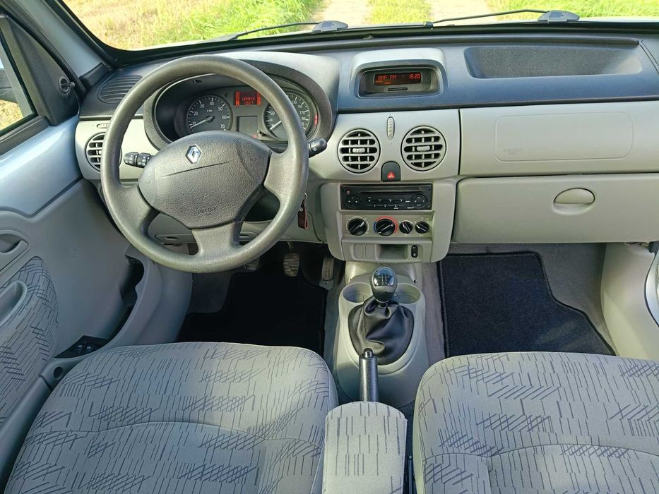 Renault Kangoo 2005 rok 5 drzwi 140 ;tys km zadbany zdrowy