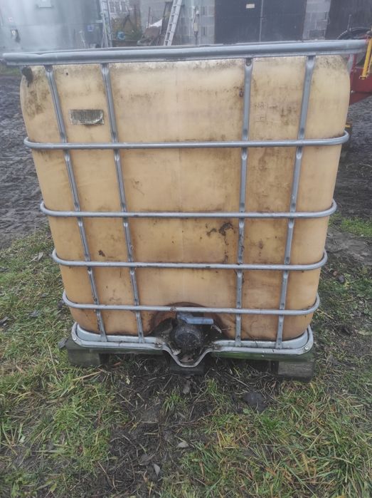 Mauzer 1000 l zbiornik