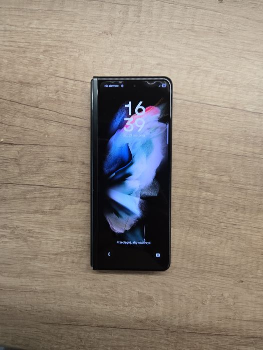 Samsung Z Fold 3