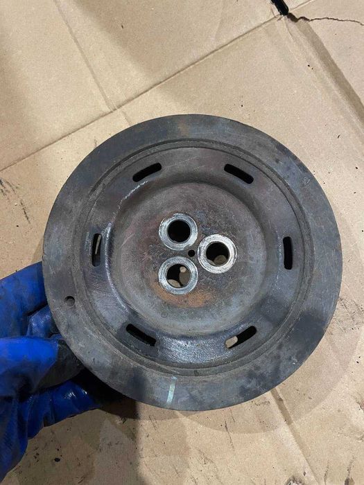 Шкив коленвала Ford Transit 2.0 tdi 2000-2006 год