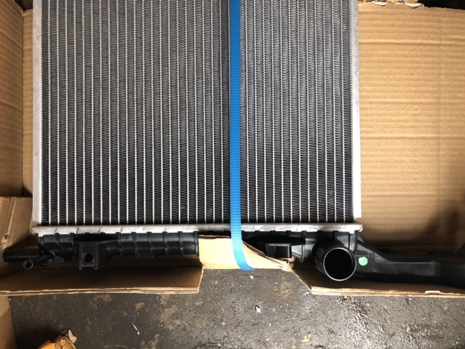 Радиатор основной охлаждения форд мустанг 2.3 Ford Mustang