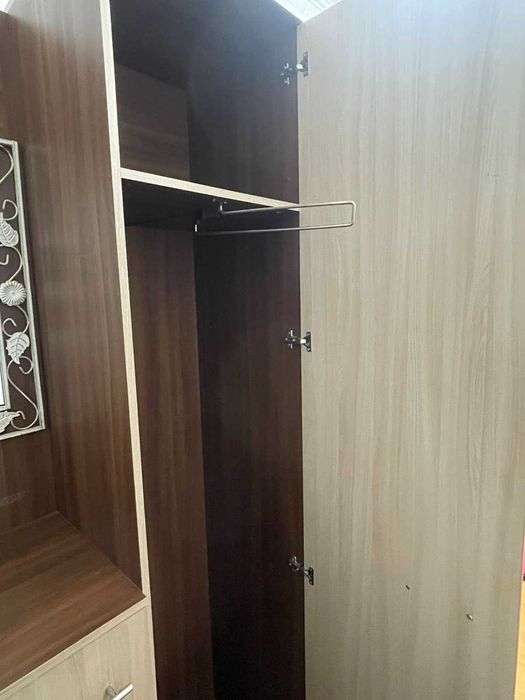 Вішалка з шафою у прихожу Самовивіз