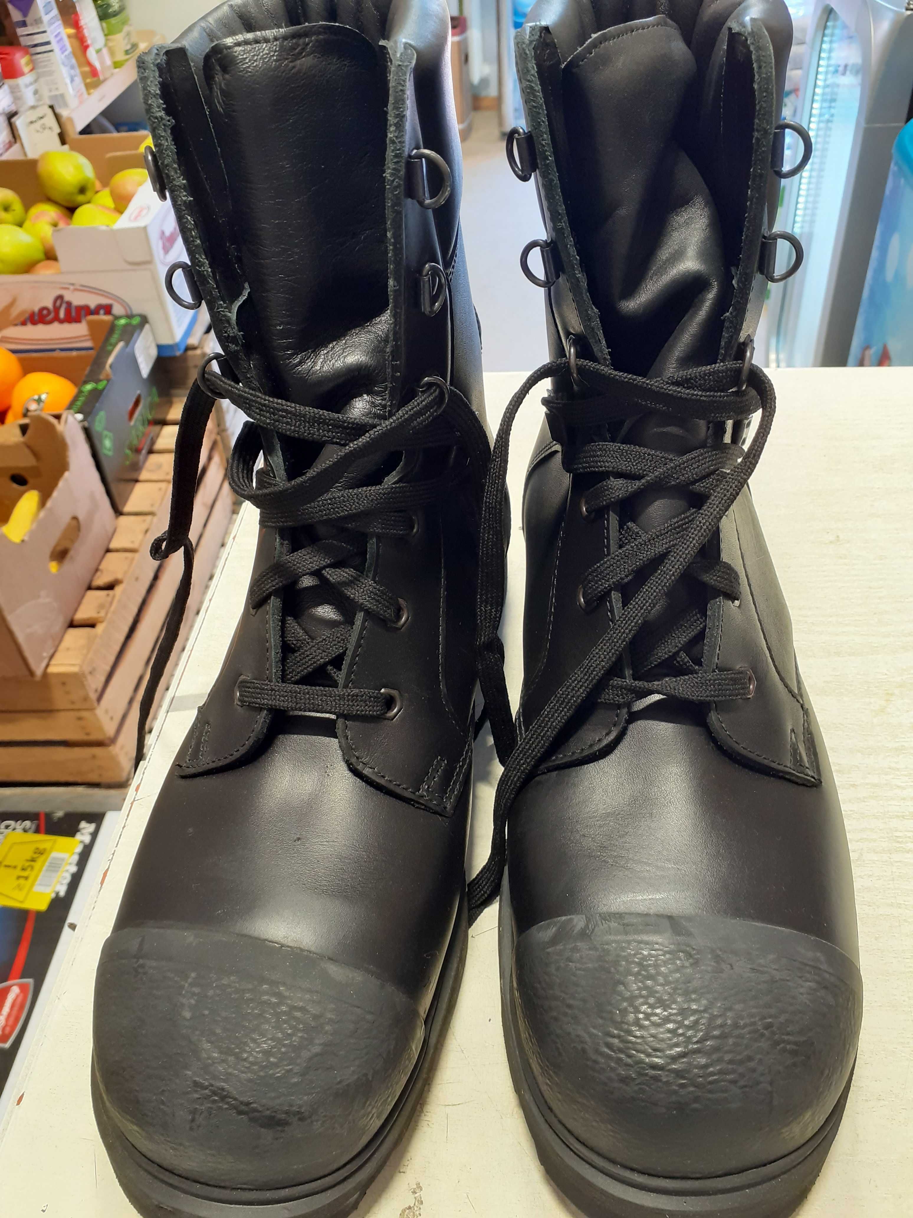 Letnie trzewiki buty wojskowe w rozmiarze 45/29