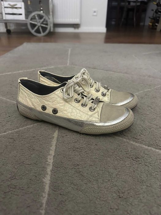 Skórzne trampki sneakersy Carinii r.39