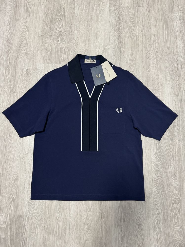 Продам новую мужскую футболку FRED PERRY размер S