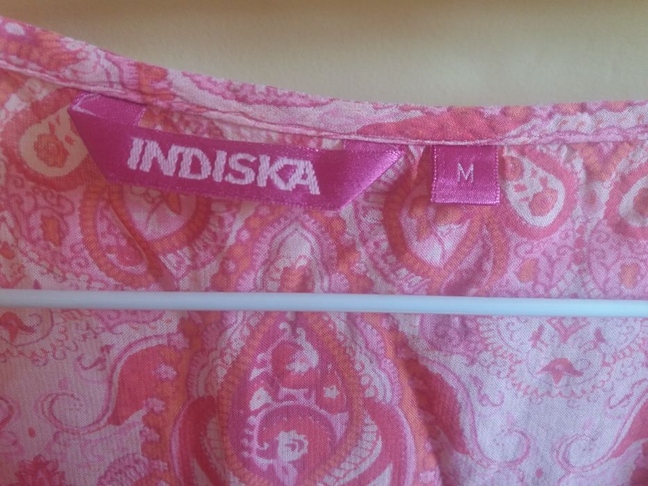 Różowa tunika w kwiaty z długim rękawem M