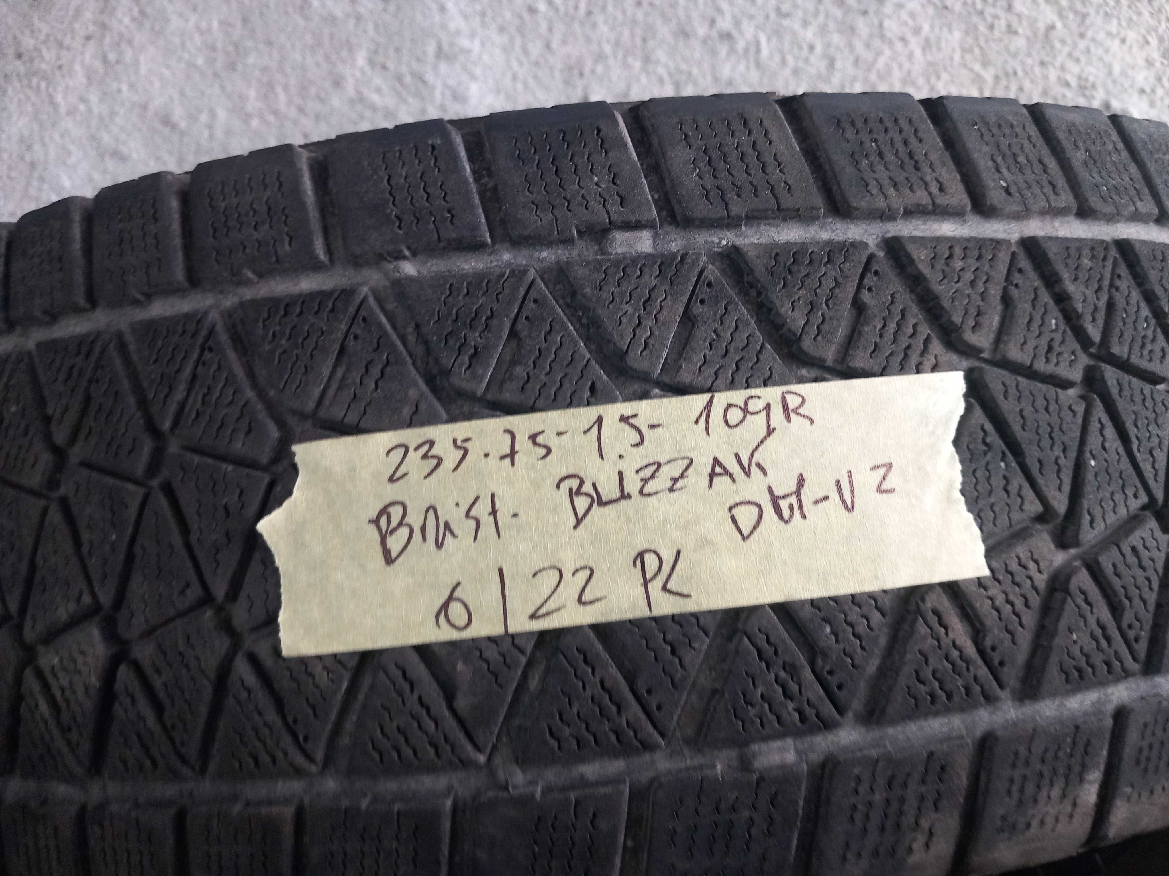 4 Pneus 235/75R15 4x4 Bridgestone e Goodyear