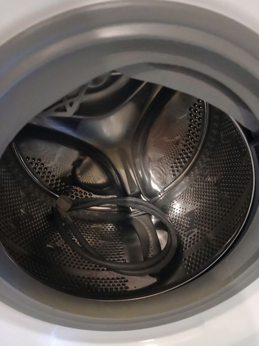 Máquina de lavar roupa e secar Hoover 10/6 quilos