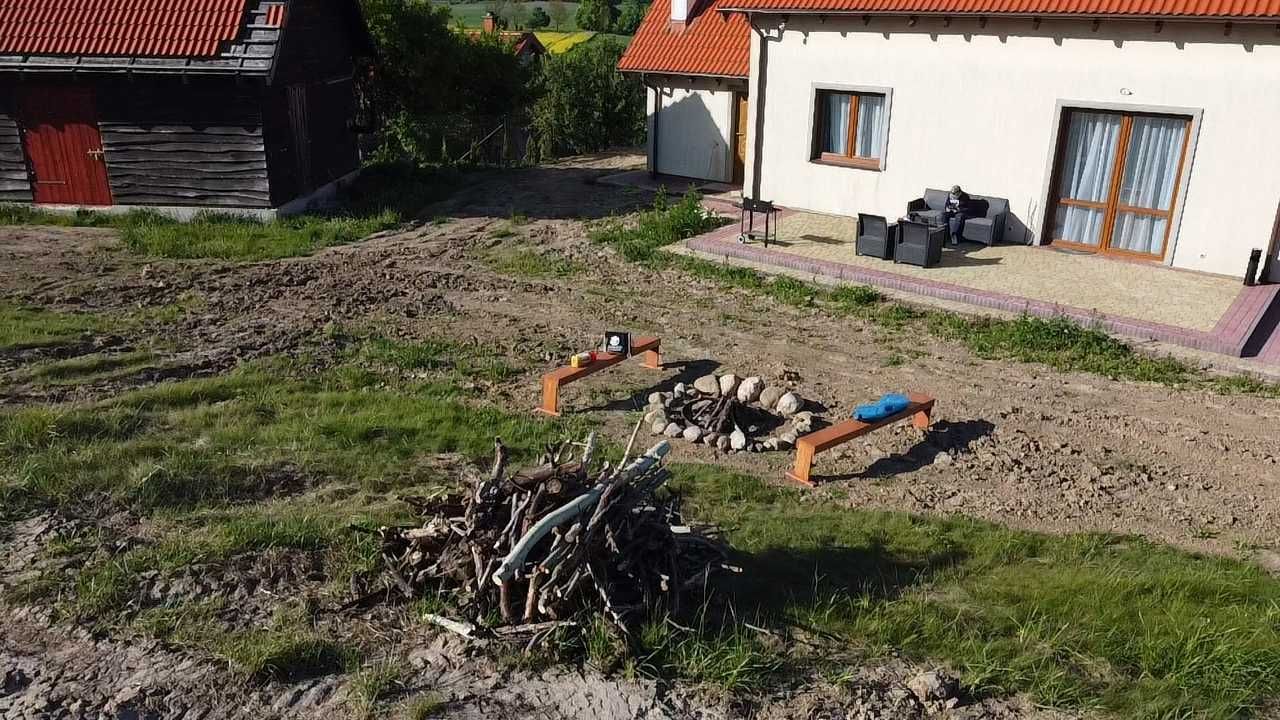 70zł. Dla firm i osób prywatnych, Pęglity , pokoje ,noclegi do 20 osób