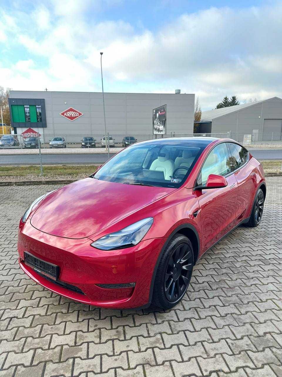 Sprowadzanie Sprzedaż Wynajem Leasing Aut POZNAŃ