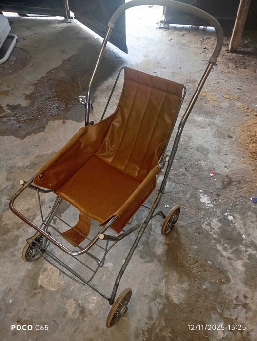 carrinho de bebe vintage em excelente estado