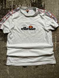 Футболка ellesse на лампасах