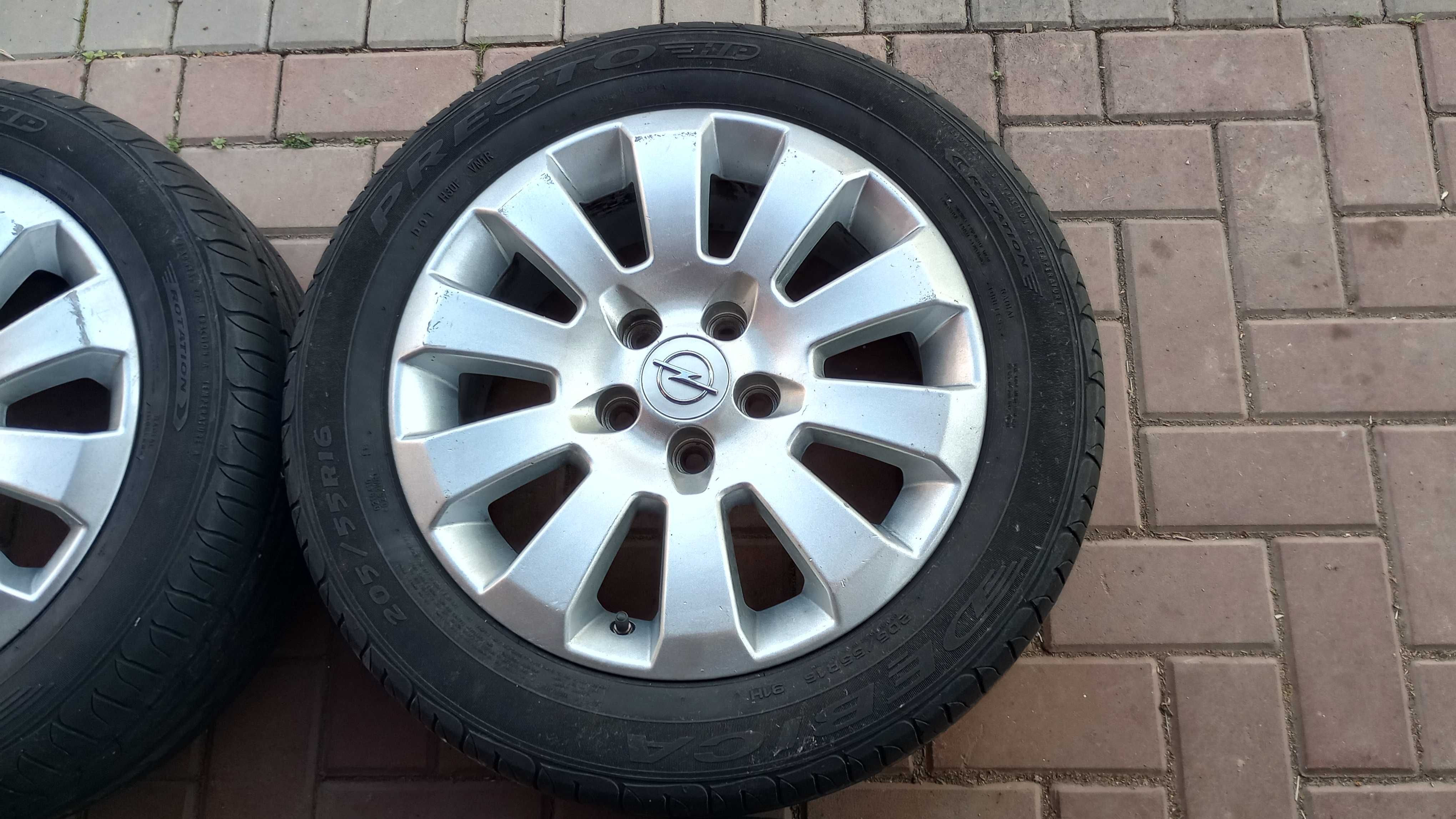 Felgi R16 5x110 + opony 205/55 Dębica Presto. Opel Vectra C