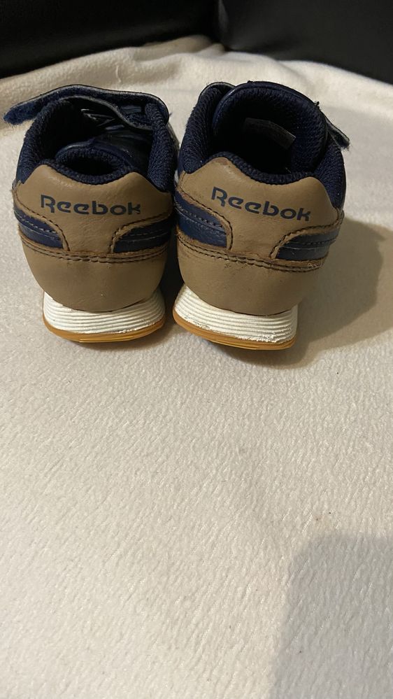 Sapatilhas Reebok nr 25