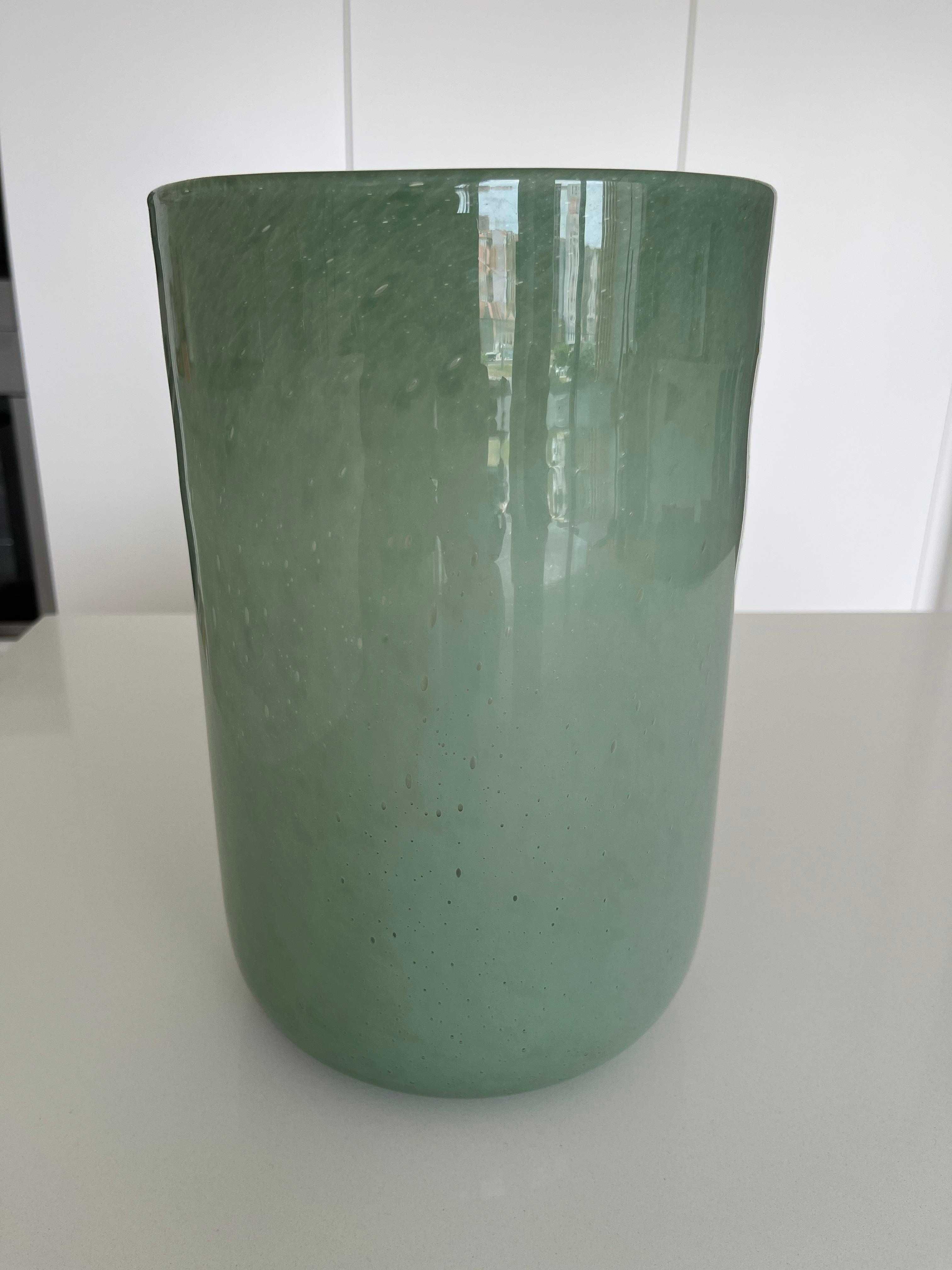 Jarra decorativa H&M Home em verde-água