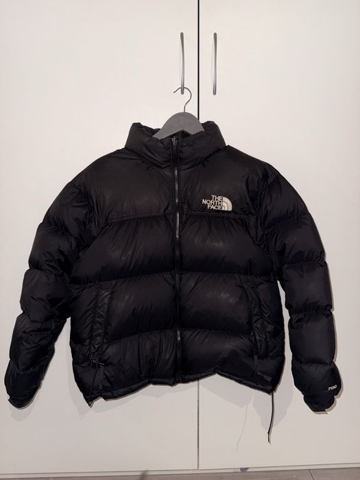 Продам пуховик tnf700