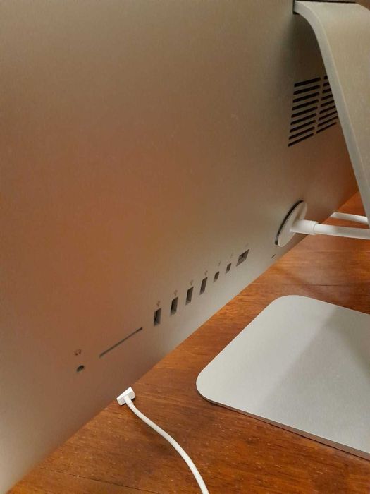 Apple Imac 14.4 24 cale + mysz + klawiatura + zewnętrzny napęd CD