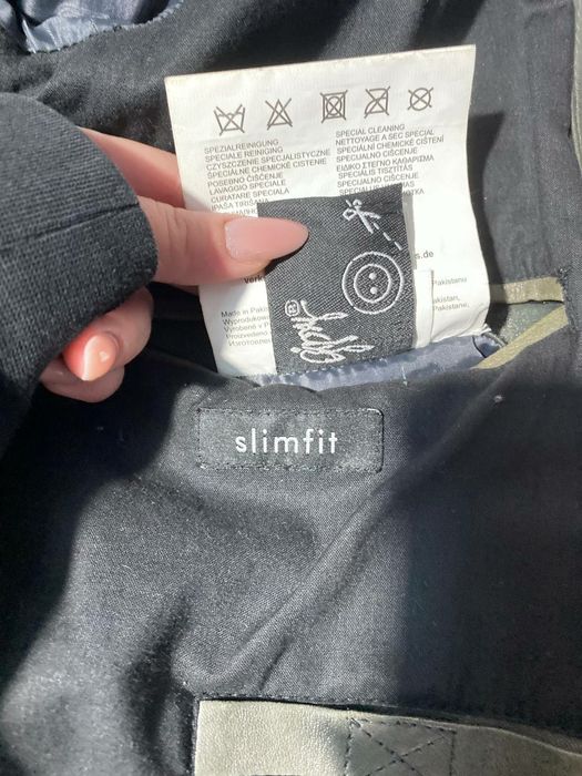 Шкіряна куртка в хорошому стані